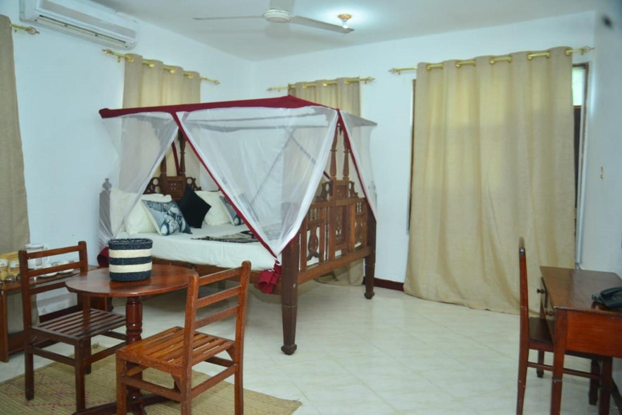 La Neisha Hotel Zanzibar Екстериор снимка